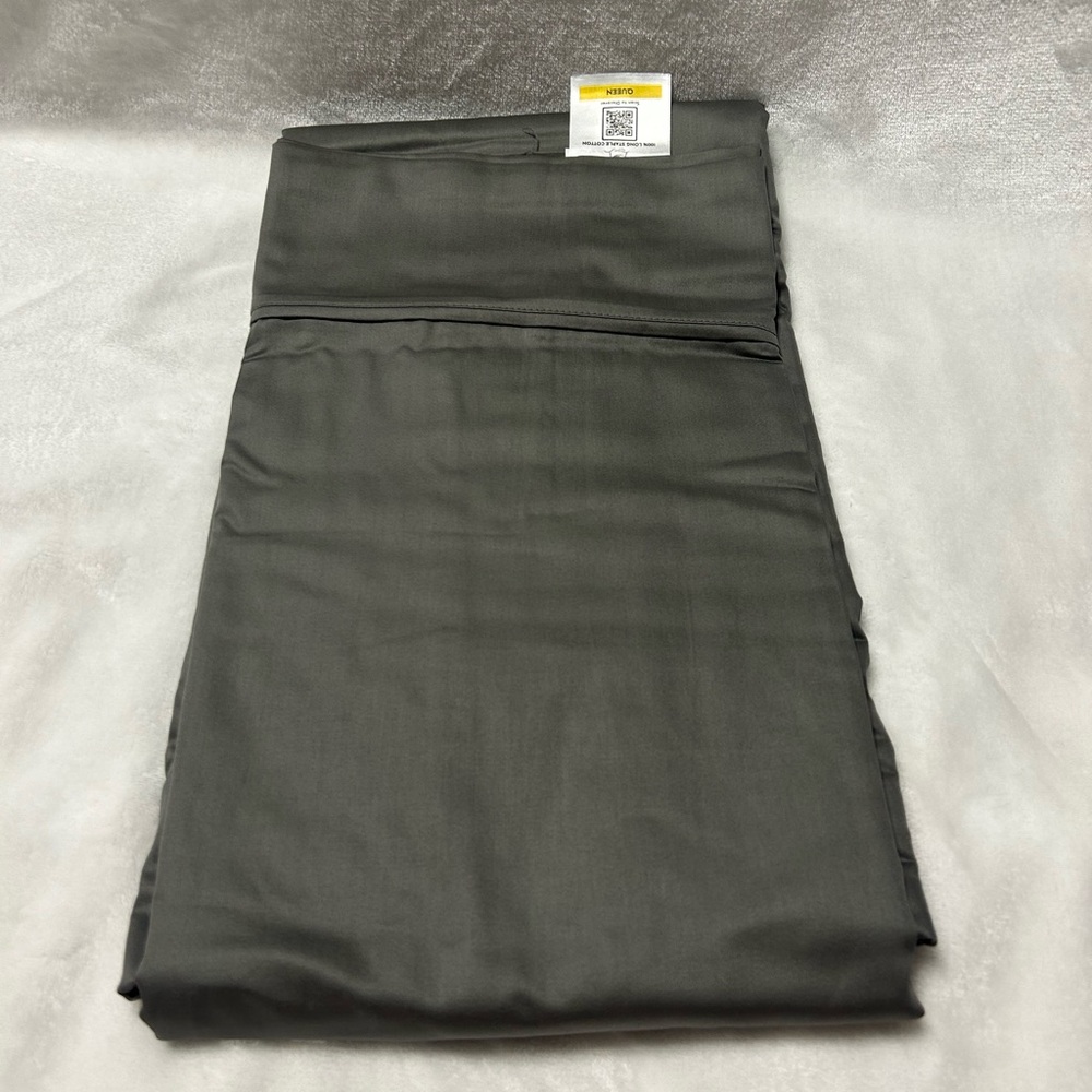 Gray California Design Den 100% Cotton Queen 400 Thread Count flat Bed Sheet